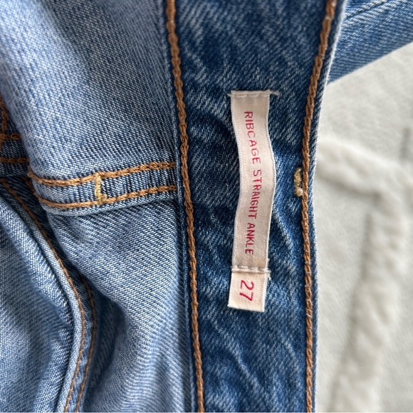 Levi’s Ribcage Straight Ankle - Picture 3 of 3